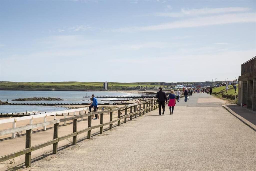 Lovely 2 Bed Apartment Close To Aberdeen Beach! Zewnętrze zdjęcie